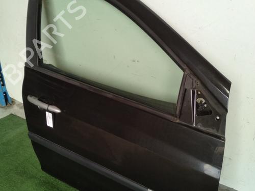 Used Right front door RENAULT CLIO III Grandtour (KR0/1_) 1.5 dCi (KR0F) (86 hp) 31597658