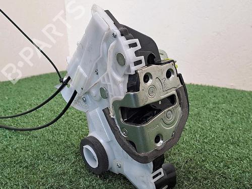 Used Front left lock Front left lock TOYOTA YARIS (_P9_) 1.4 D-4D (NLP90_, NLP90R) (90 hp) 30064205 30064205