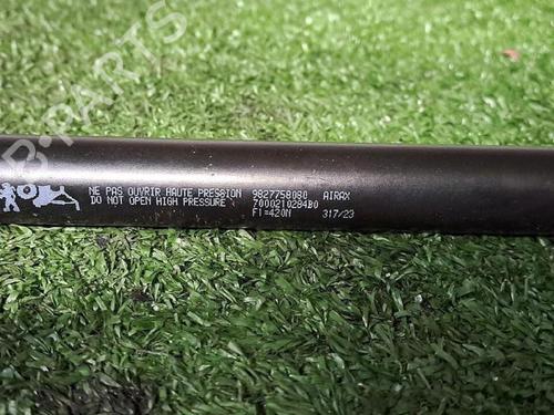 Used Tailgate lift support Tailgate lift support PEUGEOT 208 II (UB_, UP_, UW_, UJ_) 1.2 PureTech 100 (101 hp) 37731749 37731749