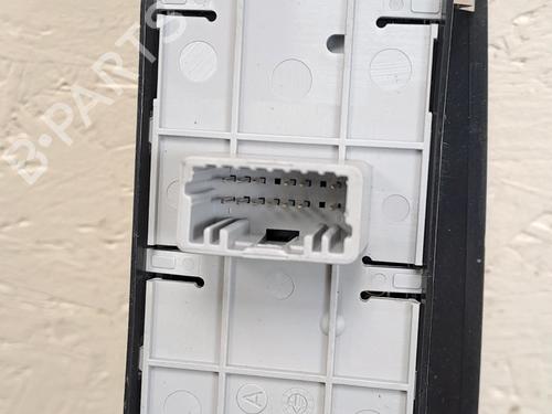 Left front window switch RENAULT MEGANE III Grandtour (KZ0/1) 1.5 dCi (KZ09, KZ0D, KZ1G, KZ29, KZ14, KZ1W, KZ10, KZ1F,... | BP29136578I27 