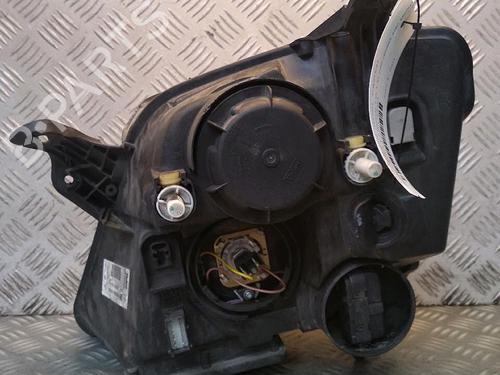 Used Right headlight OPEL MERIVA A MPV (X03) 1.6 (E75) (105 hp) 30070878