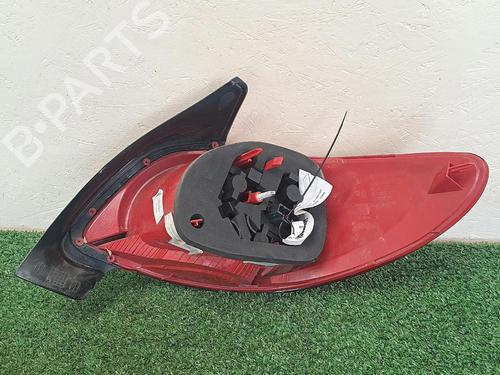 Left taillight PEUGEOT 206+ (2L_, 2M_) 1.4 i (2LKFWA, 2MKFWA) | BP30065872C34 