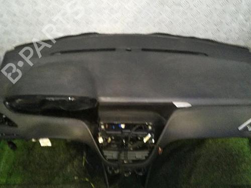 Instrumentbræt PEUGEOT 208 I (CA_, CC_) 1.2 VTI 82 (82 hp) 30066365