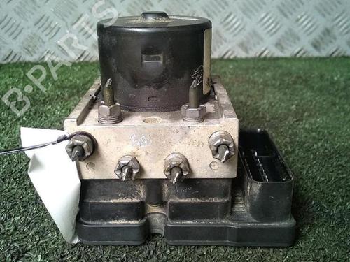 Used ABS pump ABS pump RENAULT TWINGO II (CN0_) 1.2 16V (CN04, CN0B) (75 hp) 29952686 29952686