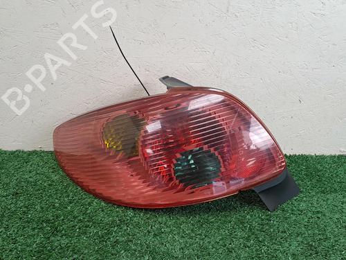 Used Left taillight PEUGEOT 206 Hatchback (2A/C) 1.1 i (60 hp) 29217562
