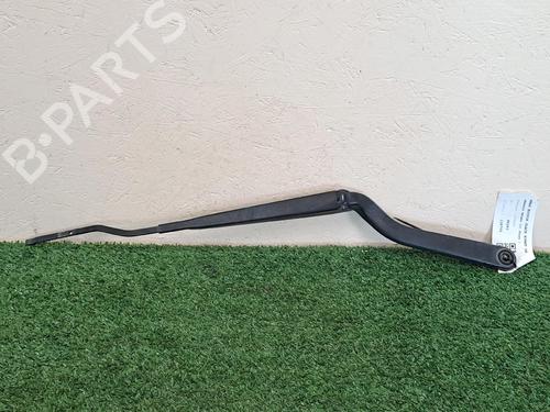 Used Front windshield wiper arm RENAULT TWINGO III (BCM_, BCA_) 1.0 SCe 70 (71 hp) 25586350