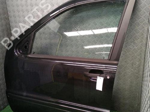 Used Left front door MERCEDES-BENZ M-CLASS (W163) ML 270 CDI (163.113) (163 hp) 18102734