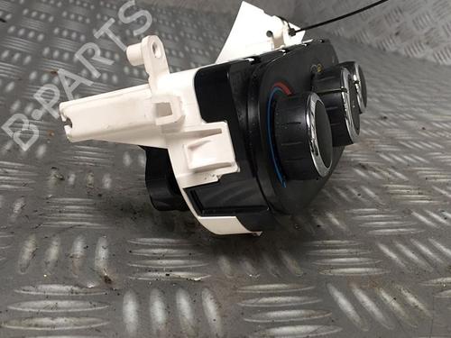 AC Styreenhet / Manøvreringsenhet RENAULT CLIO IV (BH_) 1.2 16V (73 hp) 30070400