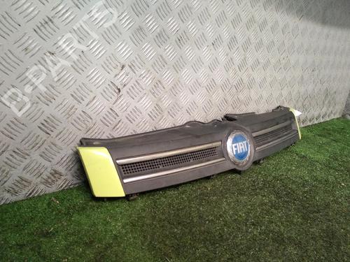 Grille FIAT PANDA (169_) 1.2 (169.AXB11, 169.AXB1A) | BP17158232C40 