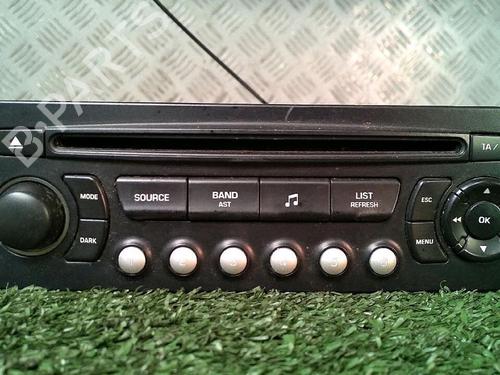 Used Radio PEUGEOT 5008 (0U_, 0E_) 1.6 HDi (110 hp) 30075819