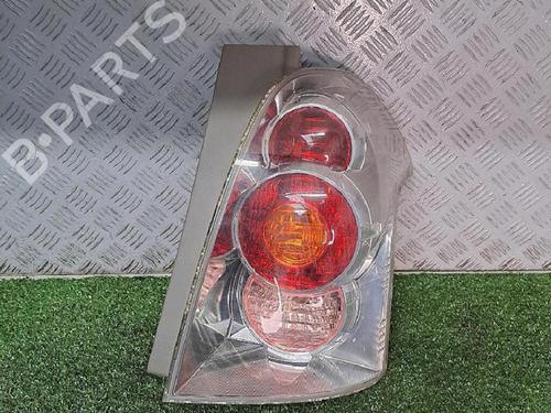 Used Right taillight TOYOTA COROLLA Verso (ZER_, ZZE12_, R1_) 2.2 D-4D (AUR10_, AUR10R) (136 hp) 30077219