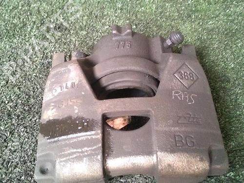 Venstre bremsekaliber foran RENAULT SCÉNIC III (JZ0/1_) 1.5 dCi (110 hp) 30066957