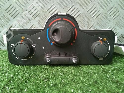 Mando climatizador RENAULT CLIO III (BR0/1, CR0/1) 1.2 16V (BR02, BR0J, BR11, CR02, CR0J, CR11) (75 hp) 11408653