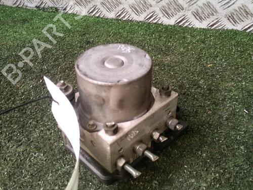 Used ABS pump NISSAN MICRA III (K12) 1.2 16V (80 hp) 17157858