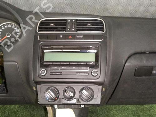 Dashboard VW POLO V (6R1, 6C1) 1.6 TDI | BP30066919C46
