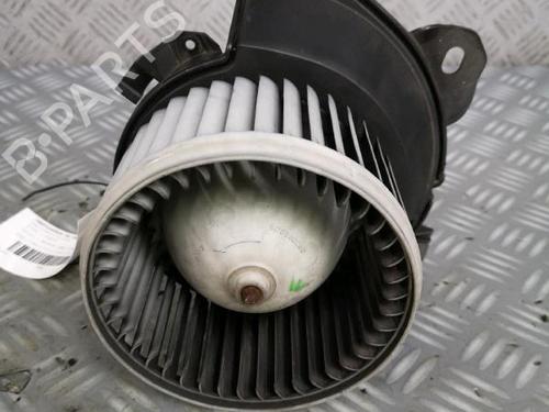 Used Heater blower motor Heater blower motor FIAT GRANDE PUNTO (199_) 1.3 D Multijet (75 hp) 30069392 30069392
