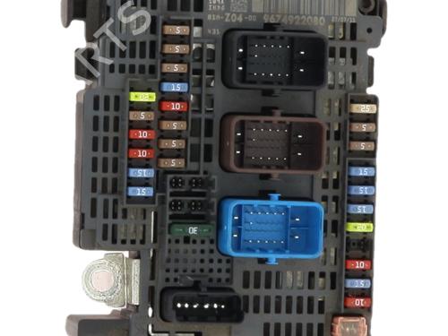 Used Fuse box Fuse box 36590346 36590346