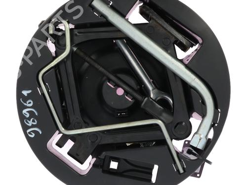 Used Jack Kit FIAT 500 (312_) 1.2 (312AXA1A) (69 hp) 31991611