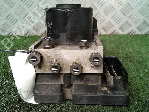 Used ABS pump FORD FIESTA VI (CB1, CCN) 1.4 TDCi (68 hp) 29952472