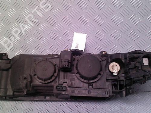 Scheinwerfer rechts für RENAULT LAGUNA II (BG0/1_) 1.9 dCi (BG08, BG0G) (120 hp) 30075142