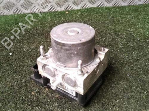 Used ABS pump ABS pump RENAULT CLIO II (BB_, CB_) 1.5 dCi (B/CB07) (65 hp) 30073204 30073204