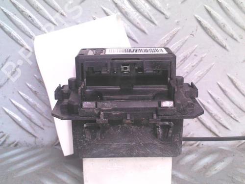 Used Heater resistor Heater resistor CITROËN C3 Picasso (SH_) 1.6 HDI 90 (92 hp) 30074803 30074803