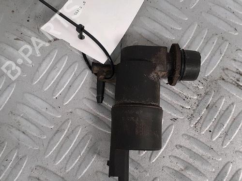 Used Washer pump RENAULT KANGOO Express (FW0/1_) 1.5 dCi 70 (FW0A, KW0V) (68 hp) 30070196