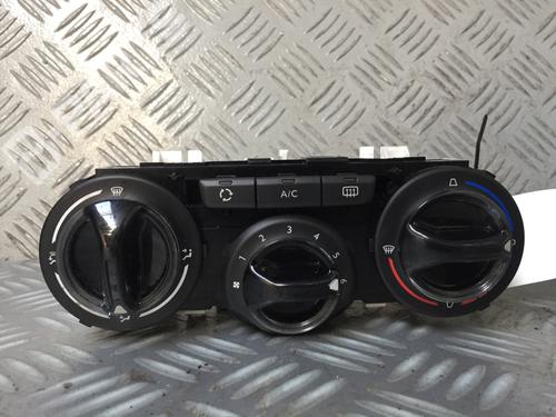 Airco bedieningspaneel PEUGEOT 208 I (CA_, CC_) 1.4 HDi (68 hp) 11404928
