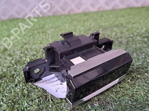 Switch CITROËN C4 Picasso II 1.6 BlueHDi 120 | BP31337044I30 