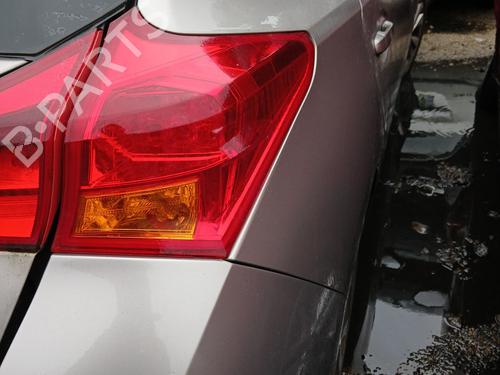 Feu arrière droit TOYOTA AURIS (_E18_) 1.8 Hybrid (ZWE186_, ZWE186R) (136 hp) 30647383