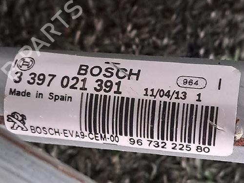 Used Front wiper motor Front wiper motor PEUGEOT 208 I (CA_, CC_) 1.2 VTI 82 (82 hp) 29946875 29946875