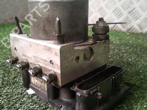 Used ABS pump ABS pump CITROËN C1 (PM_, PN_) 1.4 HDi (54 hp) 30064744 30064744