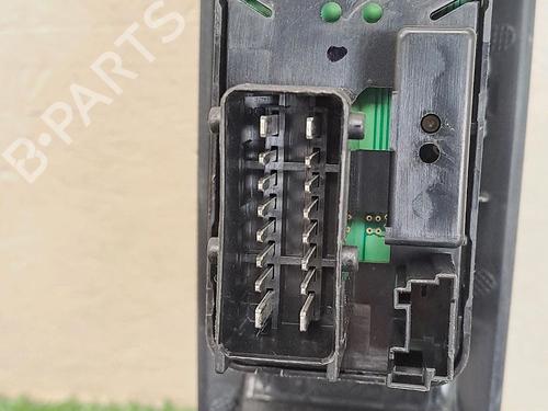 mirror-switch-ds-ds-3-sa_-2015-2016-2017-2018-2019-29948224 main image