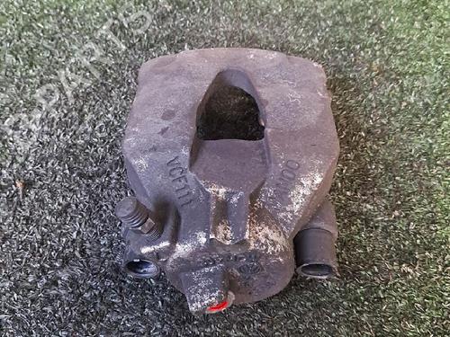 Używane Zacisk hamulca przedniego lewego AUDI A1 Sportback (GBA) 25 TFSI (95 hp) 30064546