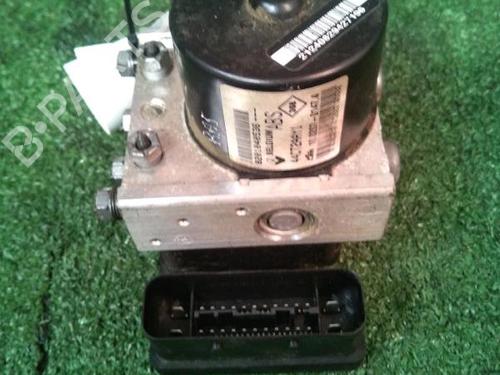 Used ABS pump ABS pump RENAULT TWINGO II (CN0_) 1.2 16V (CN04, CN0B) (75 hp) 30073650 30073650