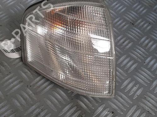 Right front indicator MERCEDES-BENZ C-CLASS T-Model (S202) C 220 T CDI (202.193) | BP30065035C33