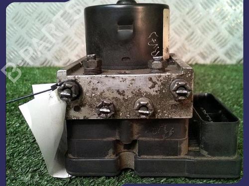 Used ABS pump ABS pump RENAULT TWINGO II (CN0_) 1.5 dCi (CN0E) (64 hp) 30074146 30074146
