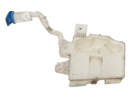 Used Windscreen washer tank Windscreen washer tank VW POLO V (6R1, 6C1) 1.4 TDI (75 hp) 39582154 39582154