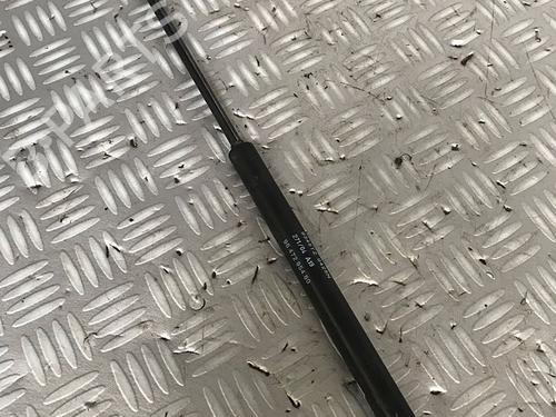 Used Tailgate lift support CITROËN C4 I (LC_) 2.0 HDi (136 hp) 30074541