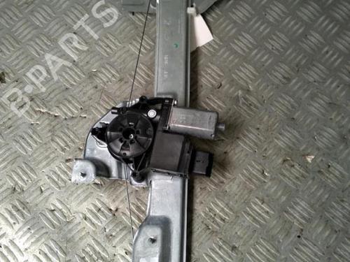 Used Front right window mechanism Front right window mechanism CITROËN C3 III (SX) 1.2 THP 110 (SXHNPS, SXHNZT, SXHNZ6) (110 hp) 30072805 30072805