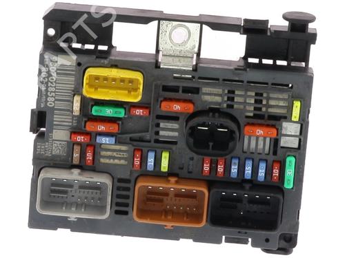 Boîte à Fusibles CITROËN C5 III (RD_) 2.0 HDi 140 (RDRHF8, RDRHFA, RDRHA8, RDRHAJ) (140 hp) 31852382