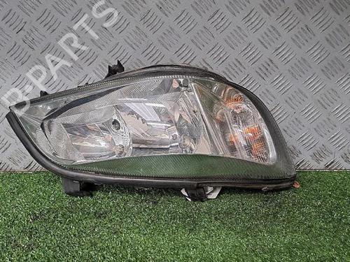 Used Right headlight OPEL ZAFIRA A MPV (T98) 2.0 DTI 16V (F75) (101 hp) 30077067