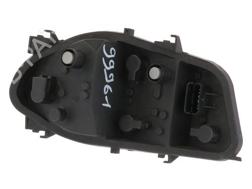 Used Lamp holder RENAULT CLIO III (BR0/1, CR0/1) 1.5 dCi (BR17, CR17) (86 hp) 30542184