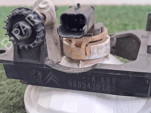 Højre Foran Tågelygte PEUGEOT 207 (WA_, WC_) 1.6 HDi (90 hp) 30068083