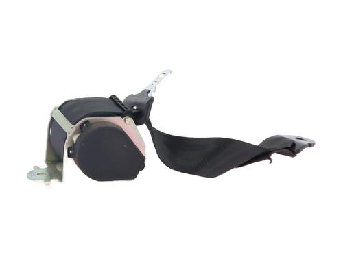 rear-left-seatbelt-dacia-sandero-2008-34532416 main image