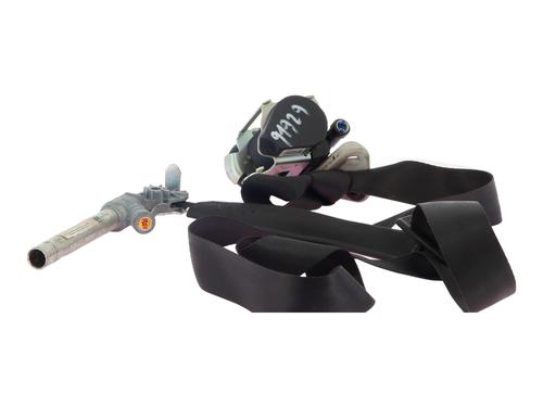 front-right-seatbelt-holden-torana-saloon-hb-1967-1968-1969-32436374 main image