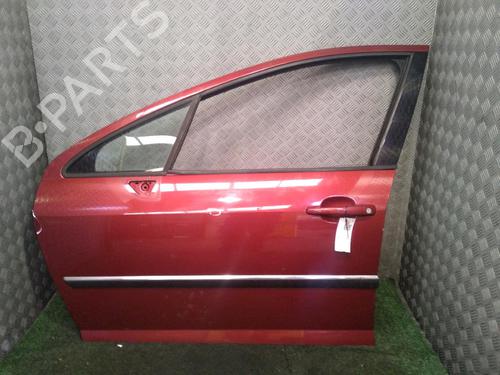 Porta anteriore sinistra PEUGEOT 407 (6D_) 2.0 HDi 135 (6DRHRH, 6DRHRE, 6DRHRG, 6DRHRJ) (136 hp) 17653998