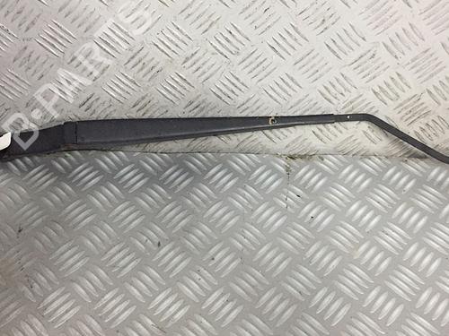 Used Front windshield wiper arm CHEVROLET AVEO / KALOS Hatchback (T250, T255) 1.2 LPG (84 hp) 30070090