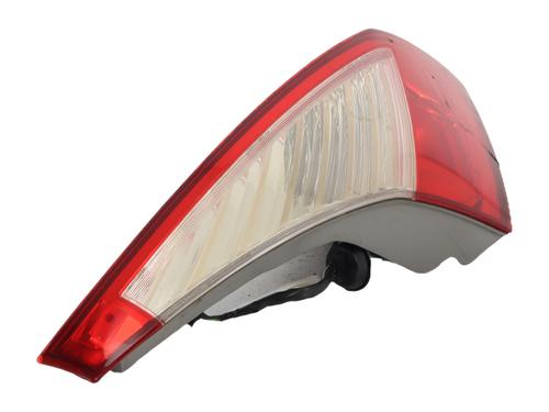 left-tailgate-light-renault-megane-iii-hatchback-bz01_-b3_-2008-40111673 main image