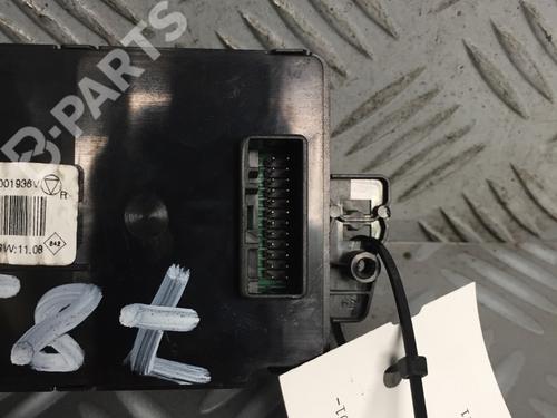 Climate control RENAULT MEGANE III Hatchback (BZ0/1_, B3_) 1.5 dCi | BP11401742I5 